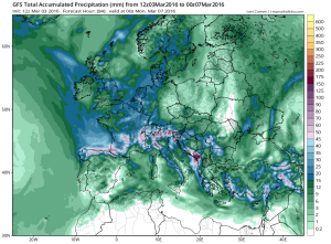 Cantitatile de precipitatii estimate a se acumula pana luni dimineata. Local in Oltenia, vestul Munteniei si in vestul Carpatilor Meridionali se pot acumula cantitati de pana la 40 de mm. Sursa: tropicaltidbits.com, model GFS.