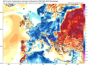 Abaterile termice fata de normalul climatologic al perioadei estimate pentru dupa-amiaza zilei de sambata. Se poate observa cum Romania se va afla, desi la limita, inca in sectorul cald, iar ca o consecinta mai ales in sudul tarii temperaturile vor depasi usor pragul canicular de 35 de grade Celsius si disconfortul termic resimtit va fi moderat spre accentuat. Sursa: tropicaltidbits.com, model GFS.